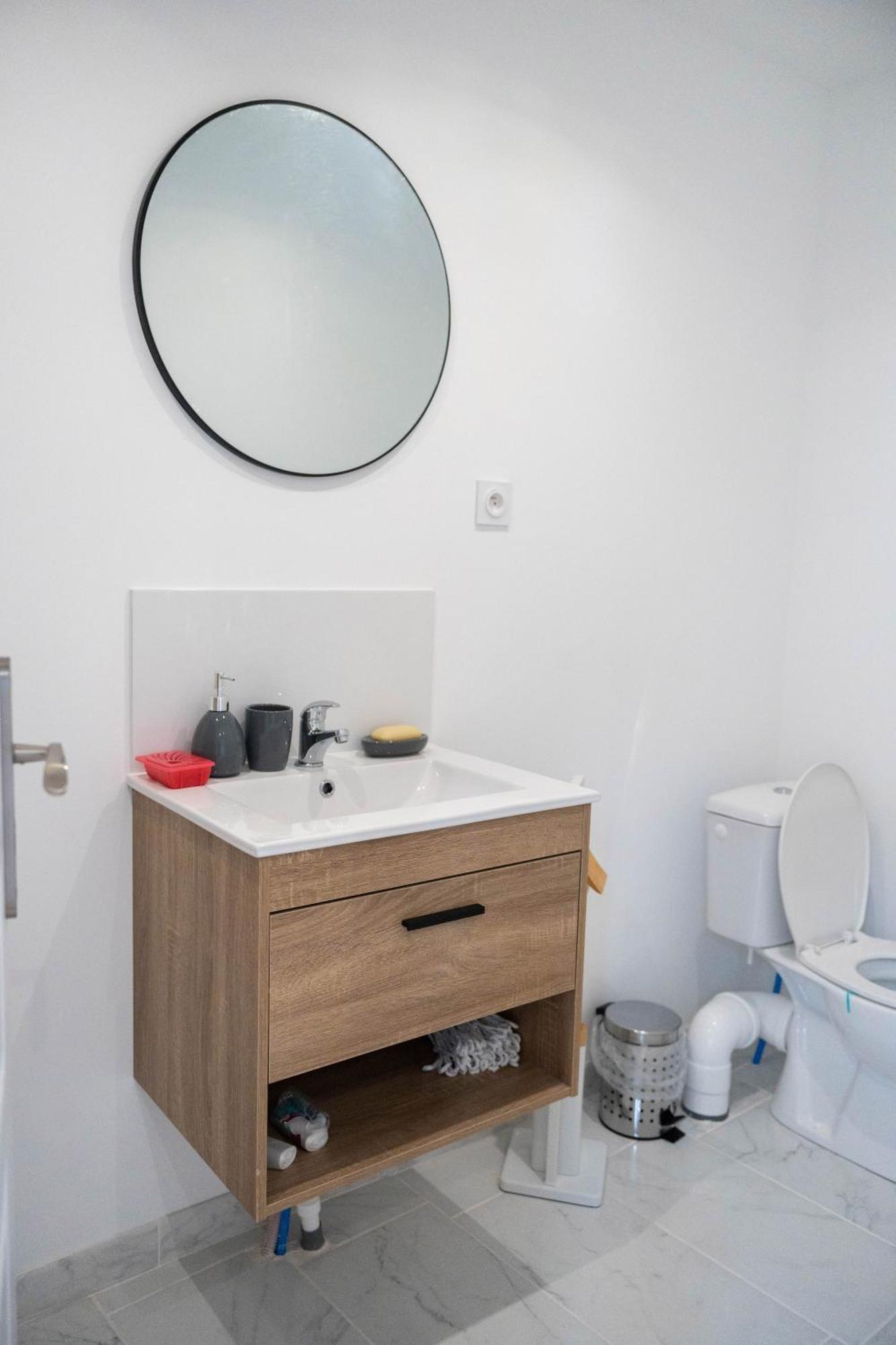 Yellow Home Fougères المظهر الخارجي الصورة