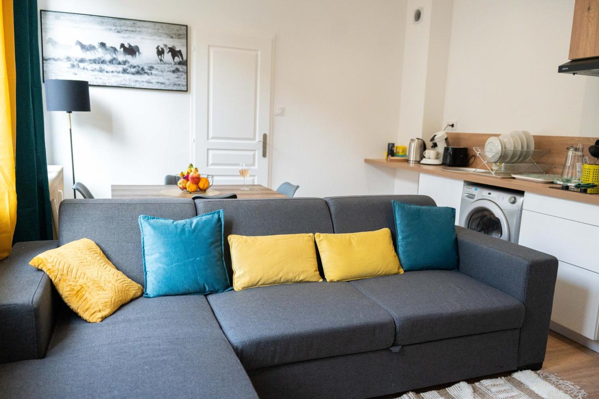 Yellow Home Fougères المظهر الخارجي الصورة